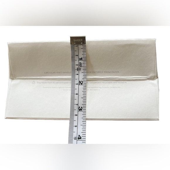 APPLE bundle set of stickers, small and medium shopper bags. Great condition - Picture 6 of 16